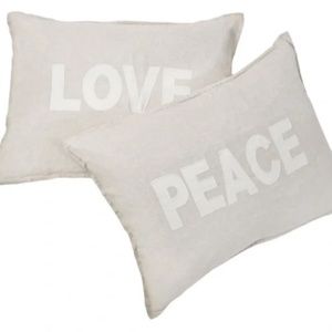 NWT Pom Pom @ Home Linen Pillow Covers - Jillian Harris Spring Jilly Box Item